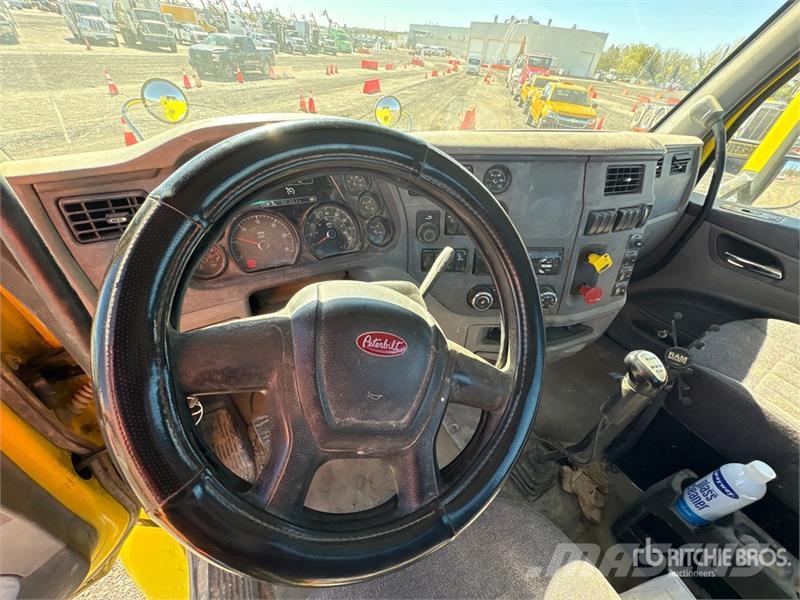 Peterbilt 579 Trekkers