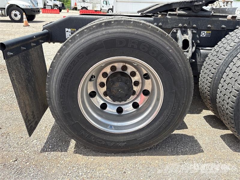 Peterbilt 579 وحدات الجر