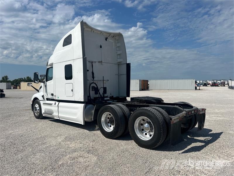 Peterbilt 579 Autotractoare