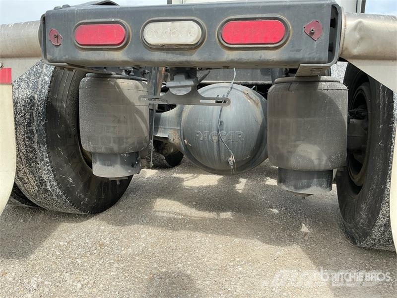 Peterbilt 579 Truck Tractor Units