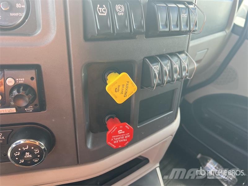 Peterbilt 579 牵引车