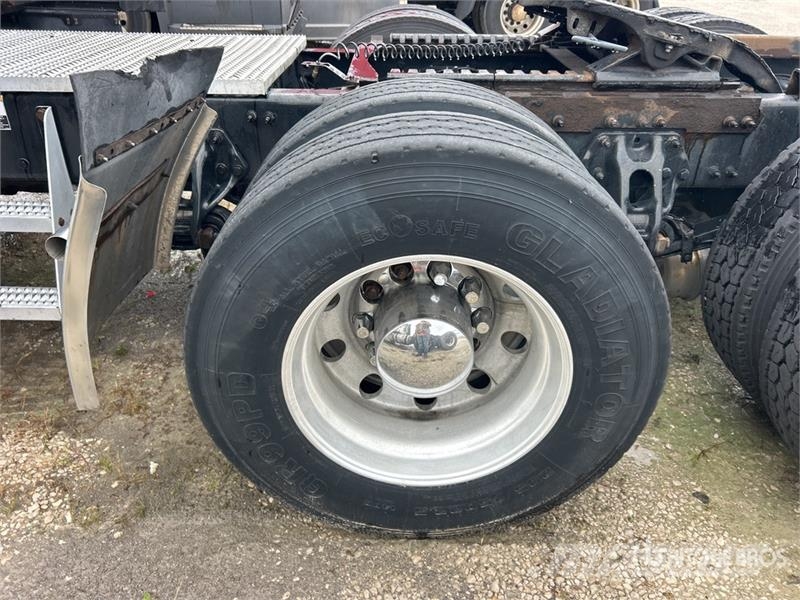 Peterbilt 579 Tractor Units