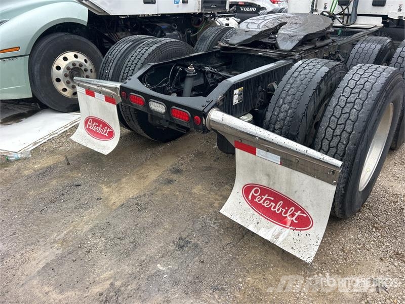 Peterbilt 579 Tractor Units