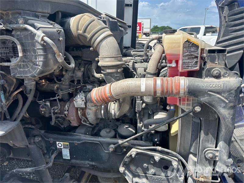 Peterbilt 579 曳引機組件