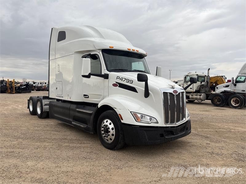 Peterbilt 579 Tractor Units