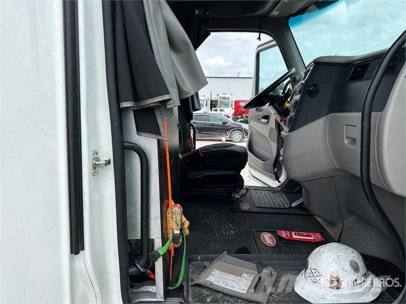 Peterbilt 579 وحدات الجر