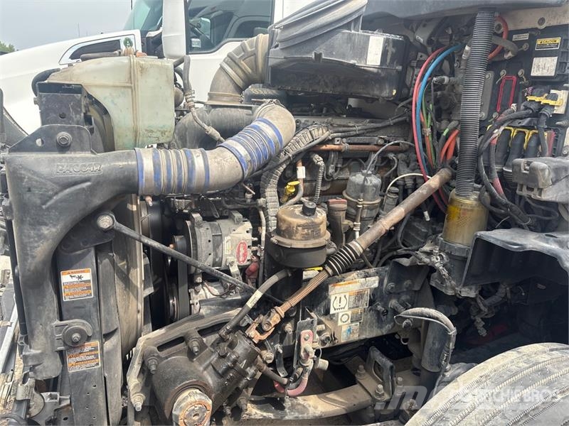 Peterbilt 579 Trekkers