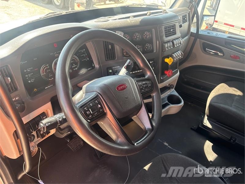 Peterbilt 579 Autotractoare