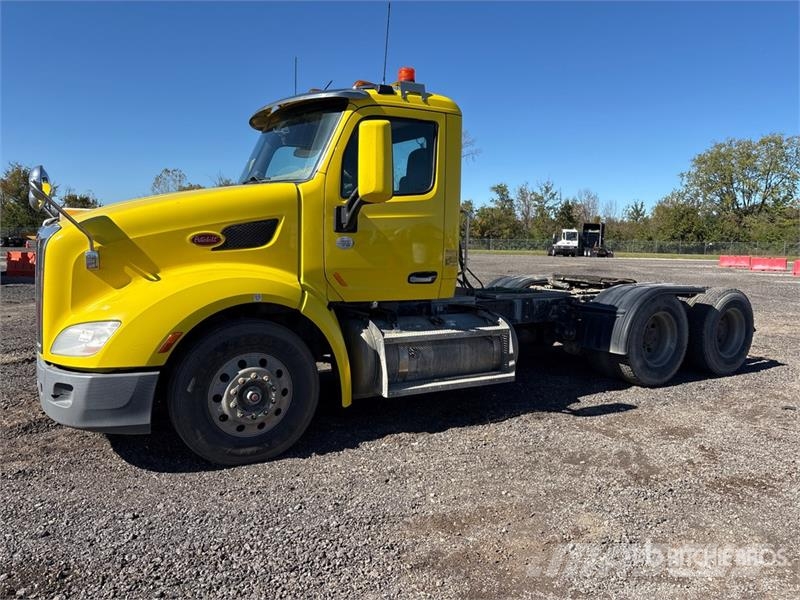 Peterbilt 579 Trekkers