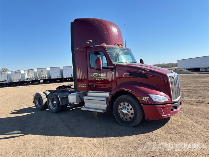 Peterbilt 579 曳引機組件
