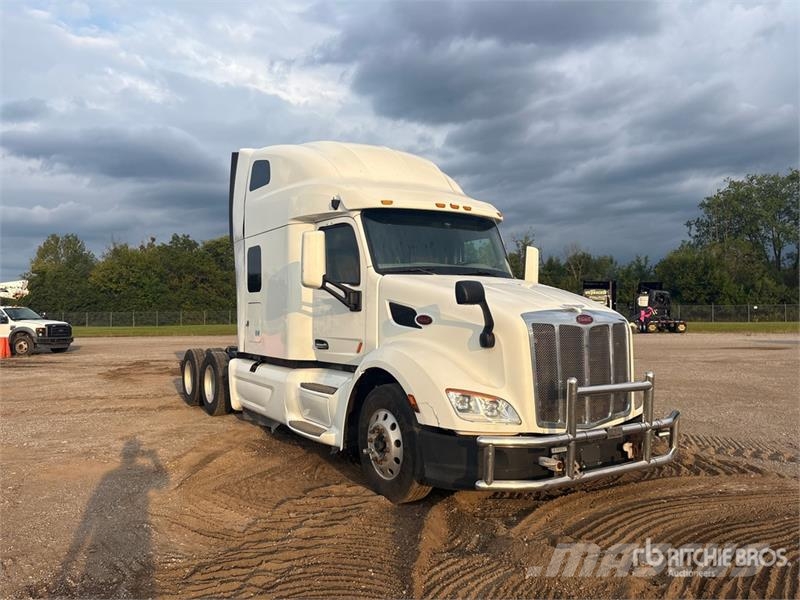 Peterbilt 579 Vilcēji