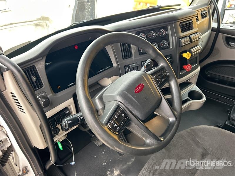 Peterbilt 579 وحدات الجر