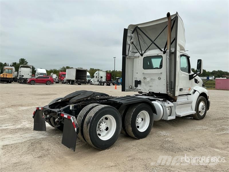 Peterbilt 579 Tractor Units