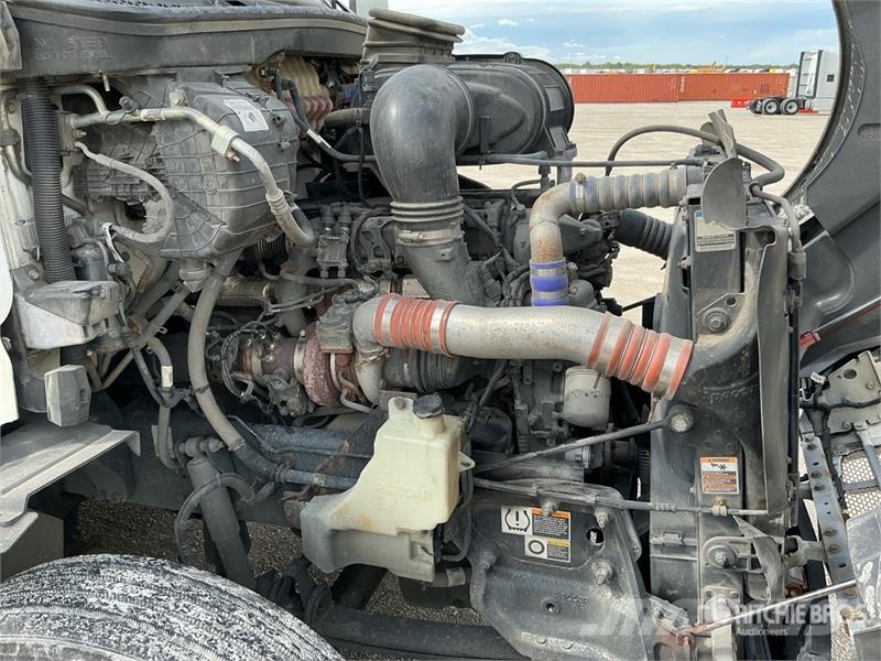 Peterbilt 579 Truck Tractor Units