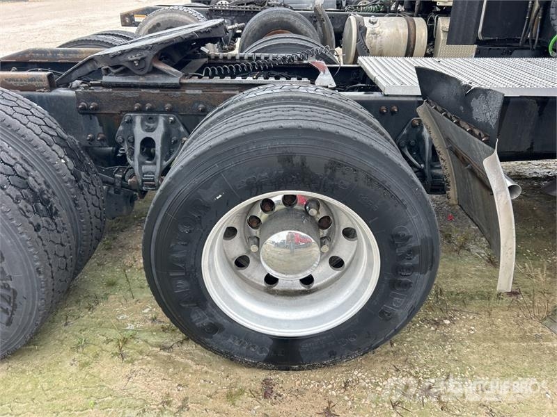 Peterbilt 579 Tractor Units