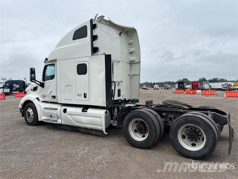 Peterbilt 579 Vilcēji