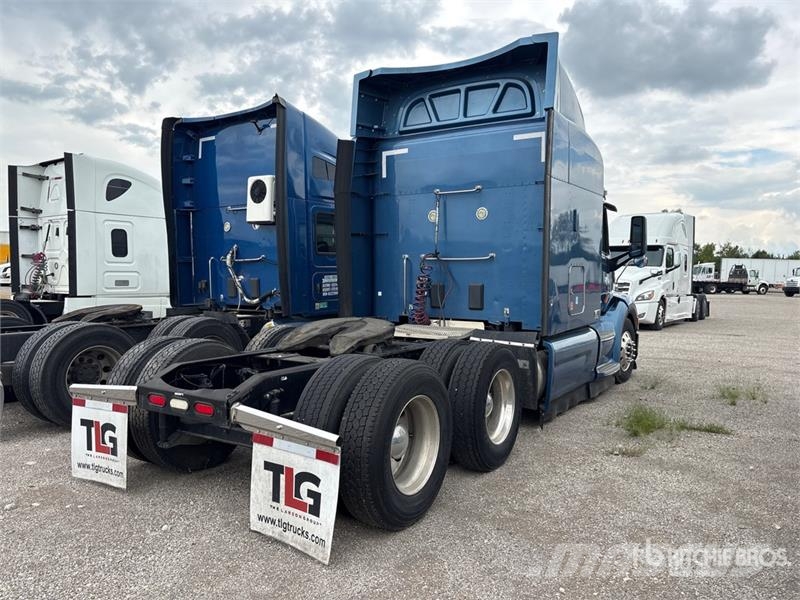 Peterbilt 579 Prime Movers