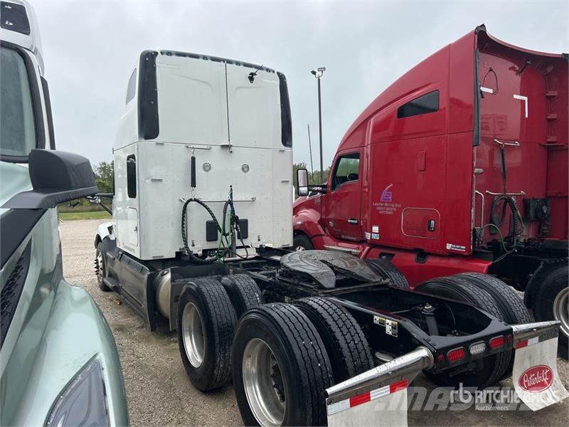 Peterbilt 579 Tractor Units