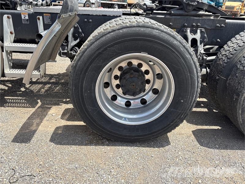 Peterbilt 579 وحدات الجر