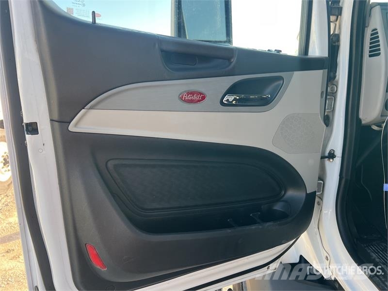 Peterbilt 579 牵引车