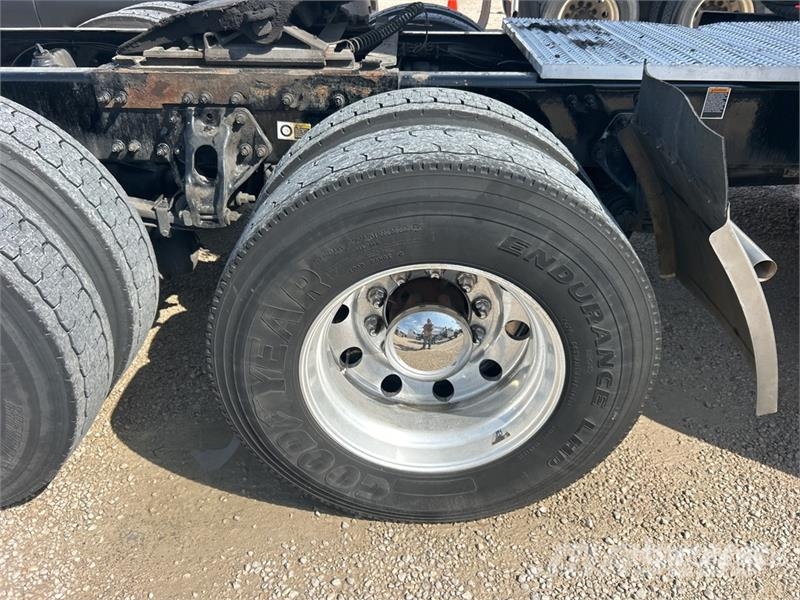 Peterbilt 579 牵引车
