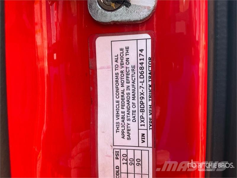Peterbilt 579 Tractor Units