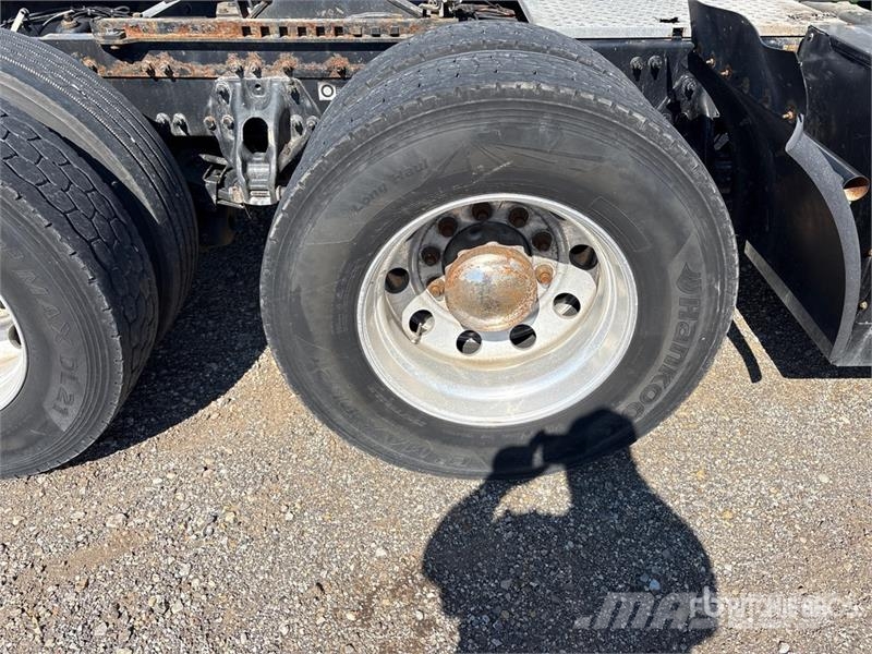 Peterbilt 579 Vilcēji