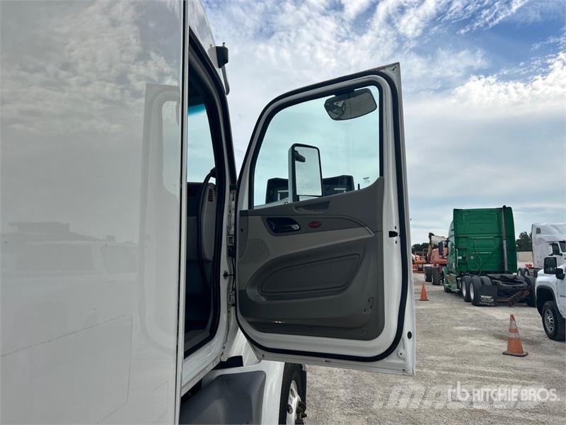 Peterbilt 579 Trekkvogner
