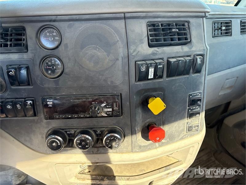 Peterbilt 579 Trekkers