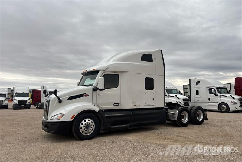 Peterbilt 579 Tractor Units