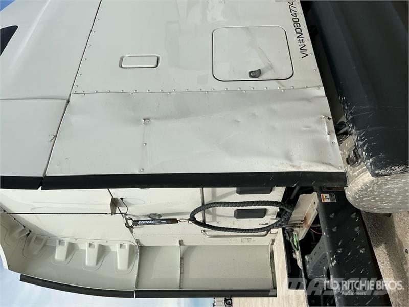 Peterbilt 579 Truck Tractor Units
