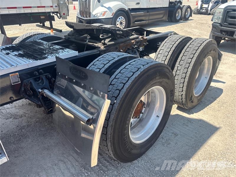 Peterbilt 579 Autotractoare