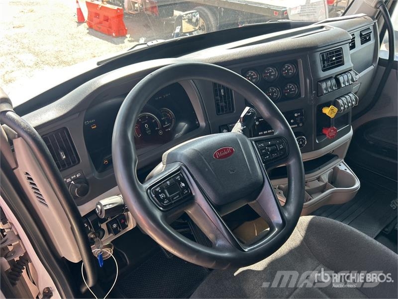 Peterbilt 579 牵引车