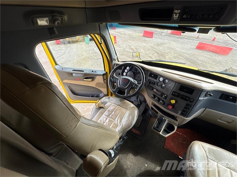 Peterbilt 579 وحدات الجر