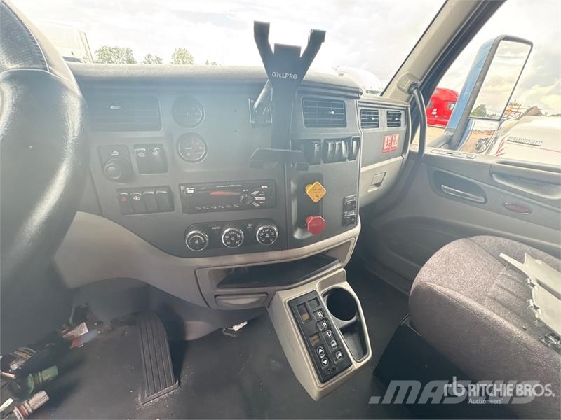 Peterbilt 579 Prime Movers