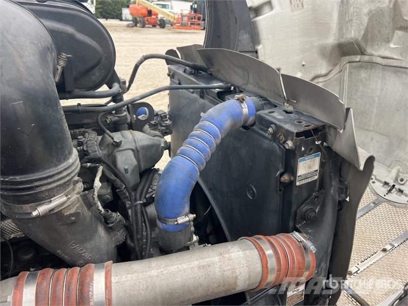 Peterbilt 579 وحدات الجر