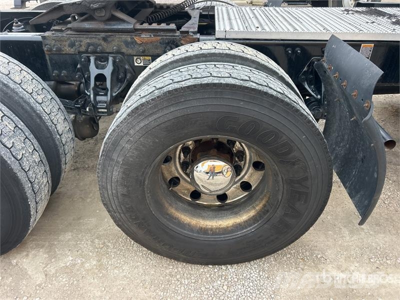 Peterbilt 579 وحدات الجر