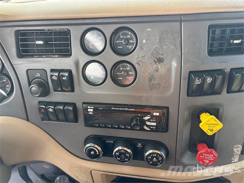 Peterbilt 579 وحدات الجر