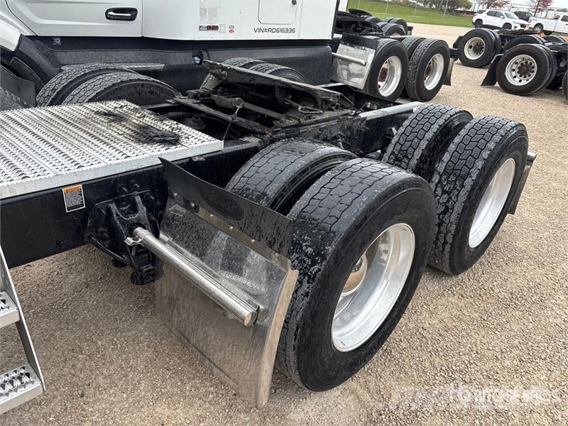 Peterbilt 579 Tractor Units