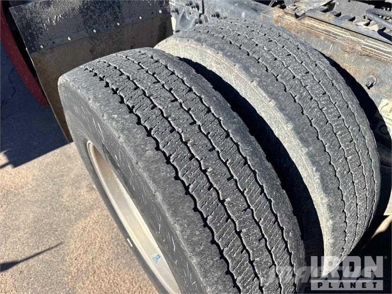 Peterbilt 579 曳引機組件