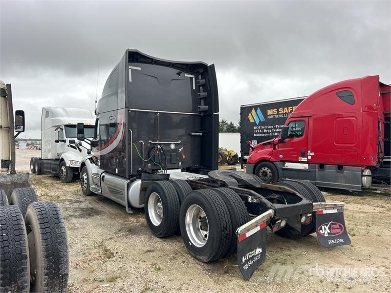Peterbilt 579 Tractor Units