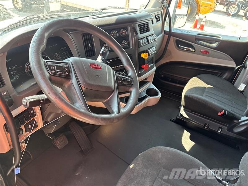 Peterbilt 579 Autotractoare