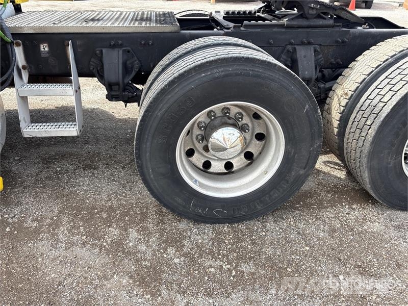 Peterbilt 579 وحدات الجر