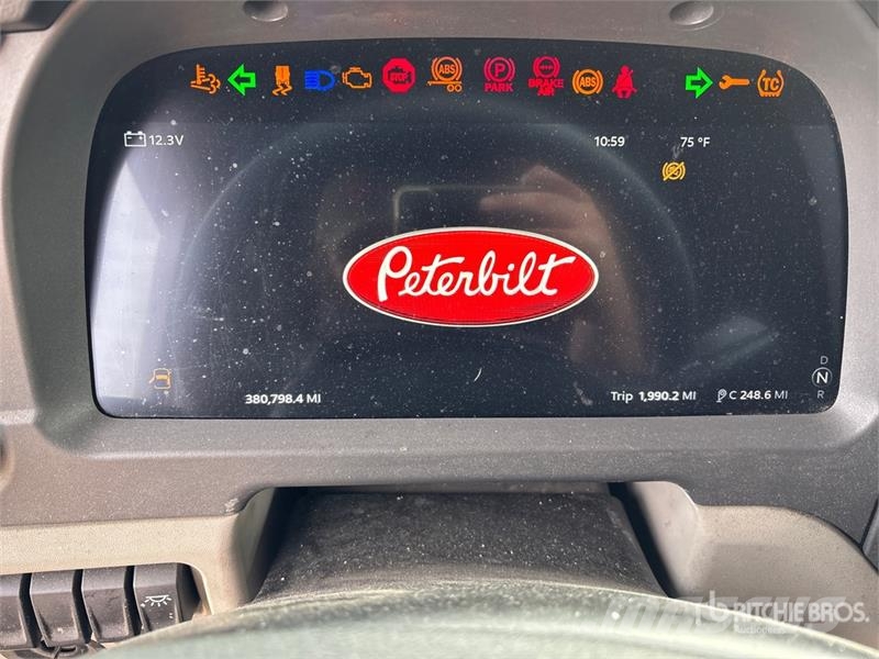 Peterbilt 579 Vilcēji