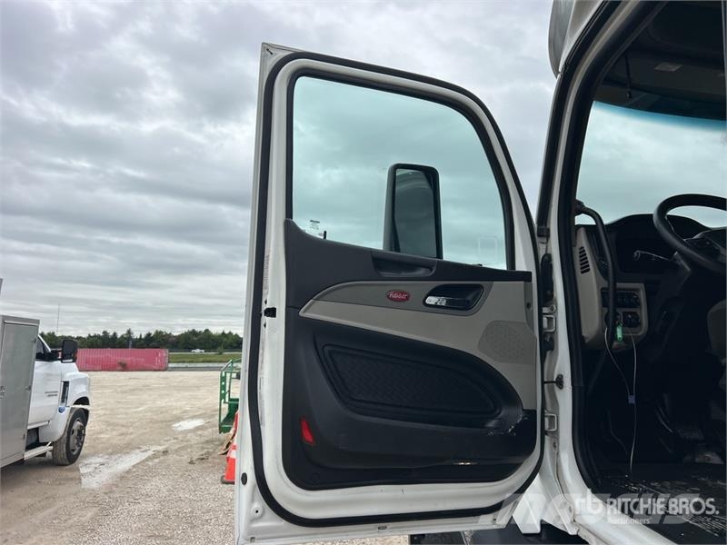 Peterbilt 579 وحدات الجر