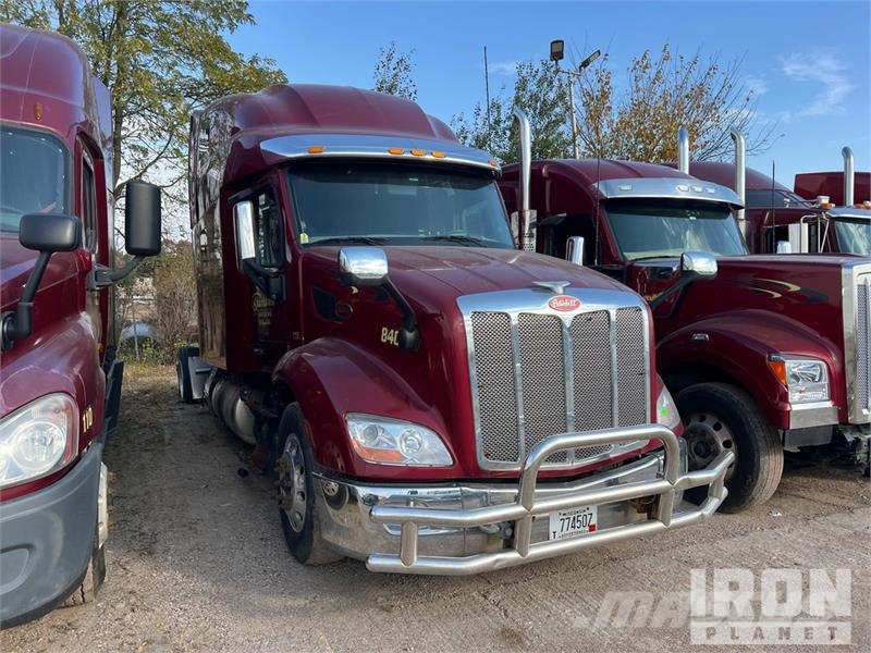 Peterbilt 579 Vilcēji