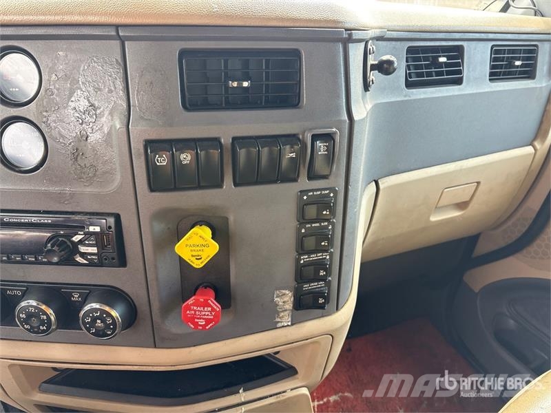 Peterbilt 579 وحدات الجر