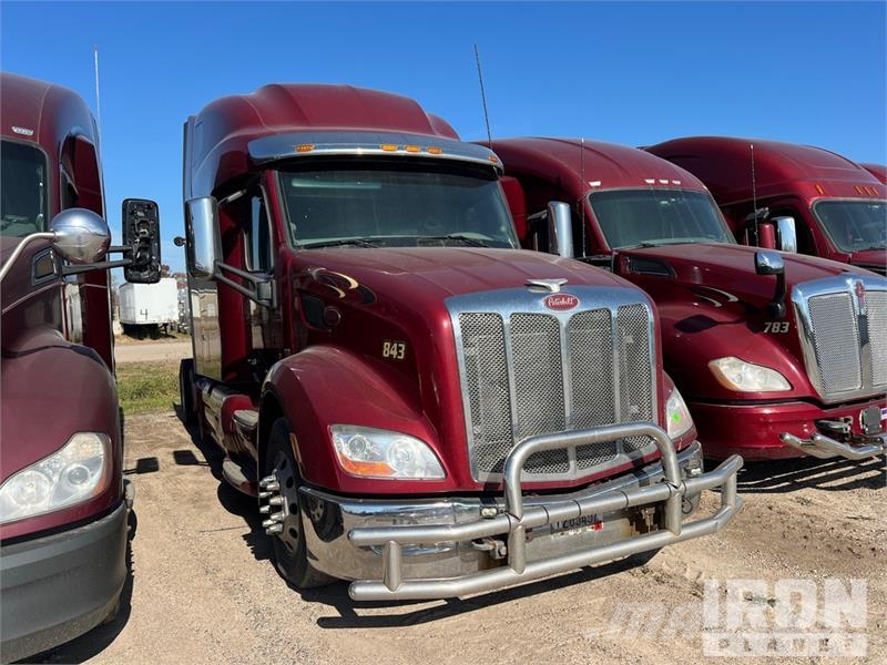Peterbilt 579 Vilcēji