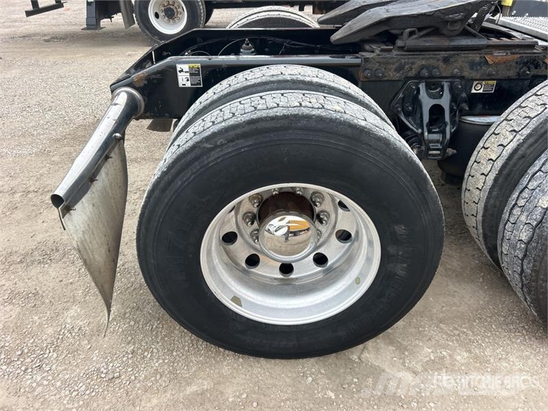 Peterbilt 579 وحدات الجر