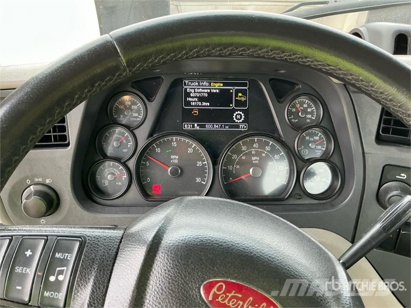 Peterbilt 579 Tractor Units